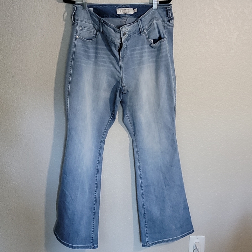 Torrid Light Wash Flare Jeans 18R
